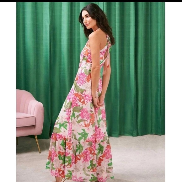 CeCe- Floral Long Maxi Dress Halter Neck - Size 6
Retail Price $175 - Picture 4 of 17